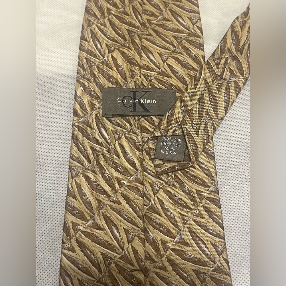 Calvin Klein 100% Silk Tie Brown/Gold Geometric Pattern | Made in USA